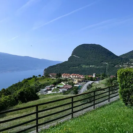 Apartment Altogarda *